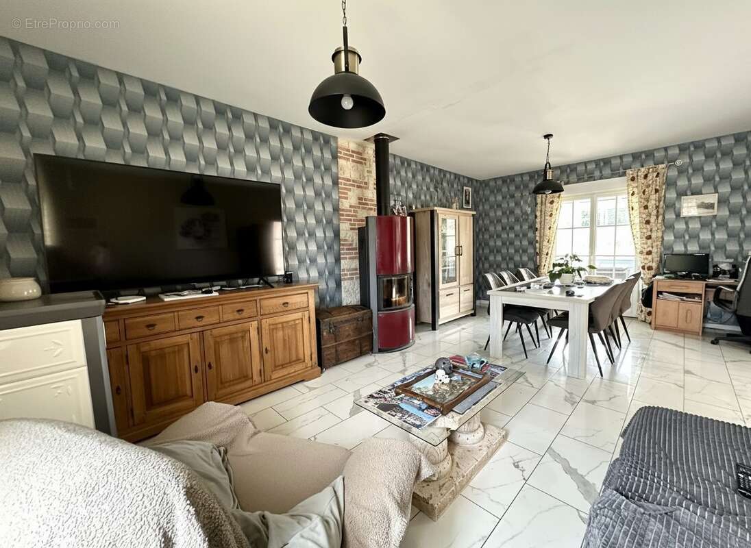 Maison 95 m² à Bergues-Sur-Sambre  - photo 2