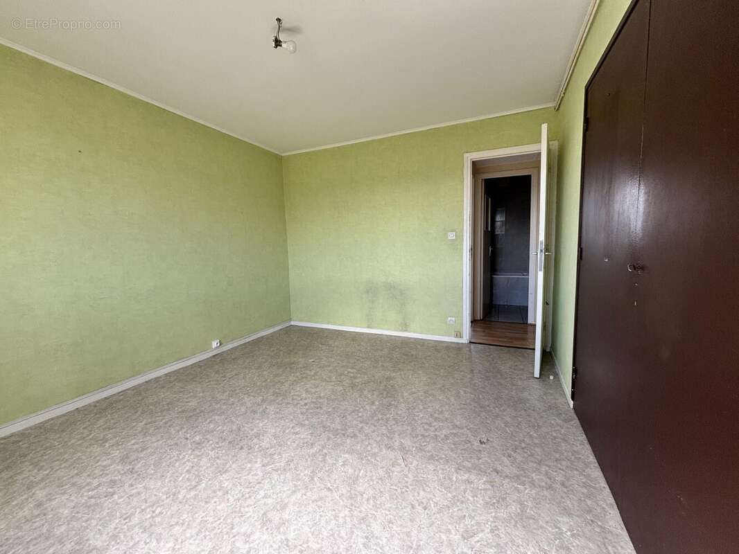 Appartement à ROMANS-SUR-ISERE