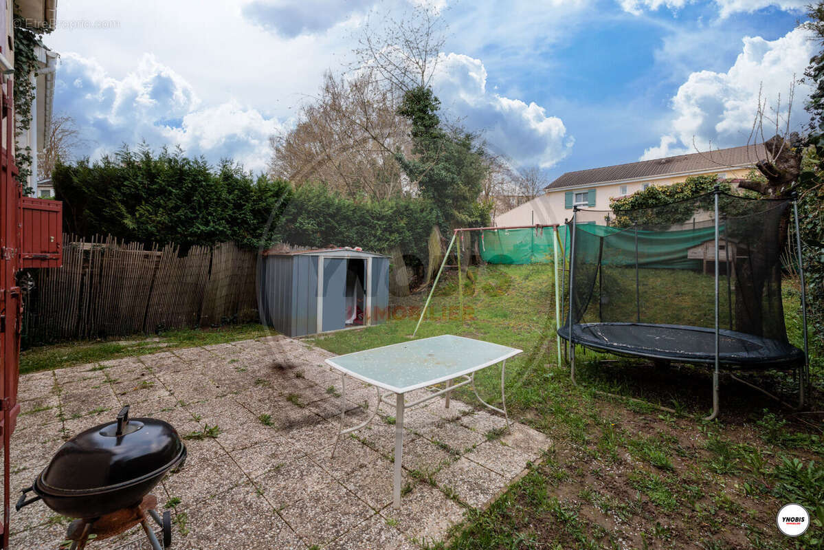 Maison à LES MUREAUX