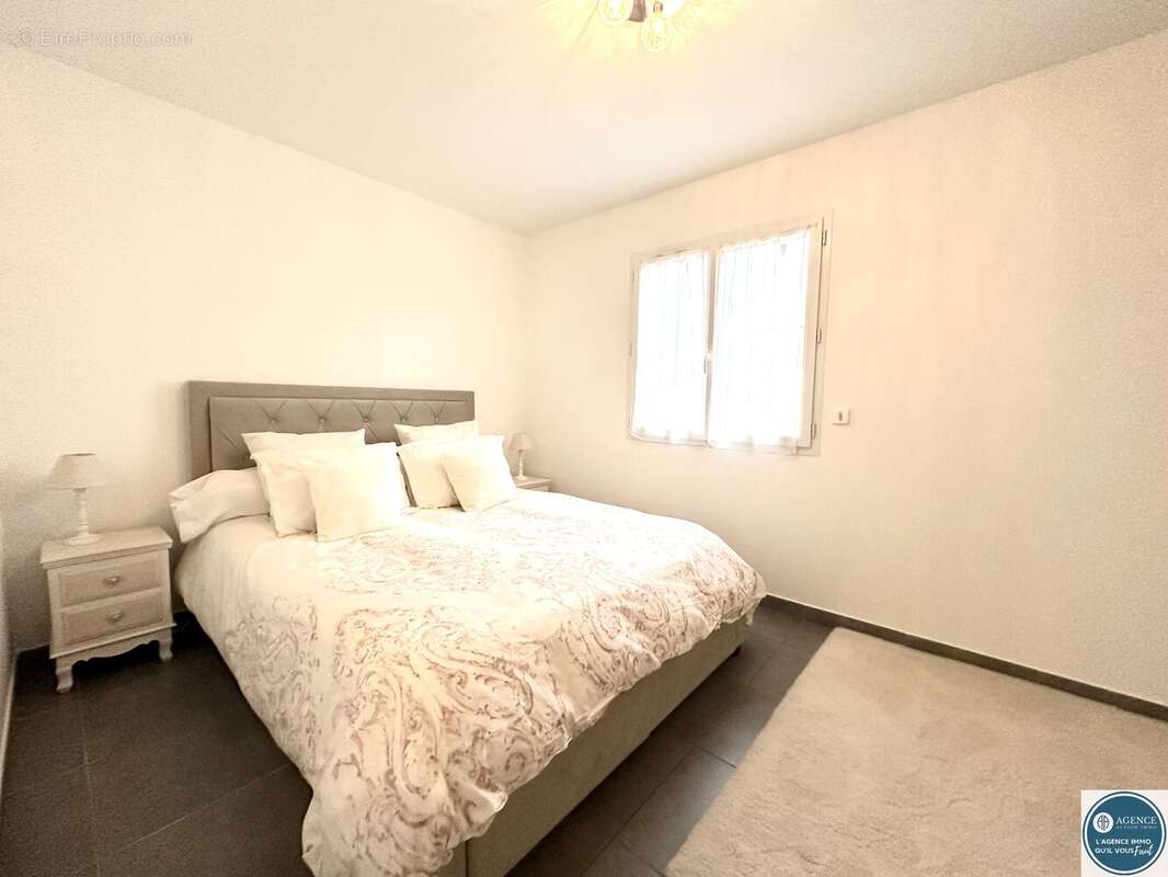 Maison à LE PEAGE-DE-ROUSSILLON