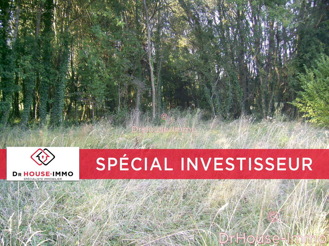 Terrain à RUELLE-SUR-TOUVRE
