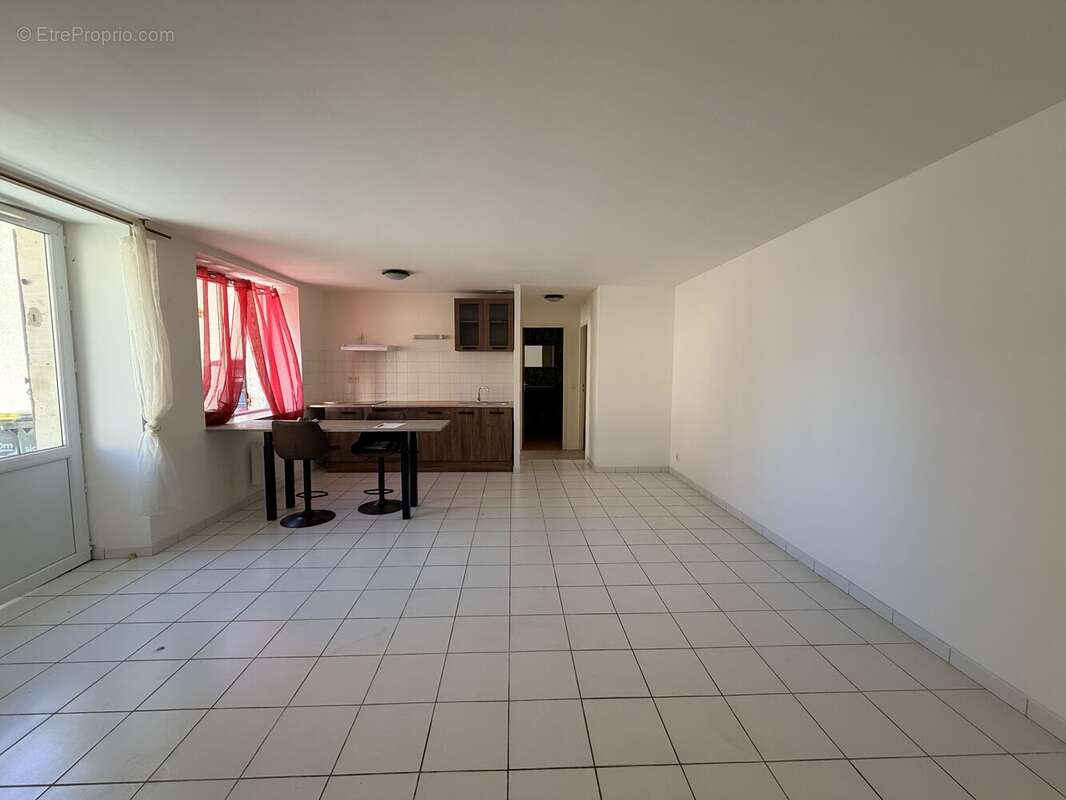 Photo 7 - Maison à ROAILLAN