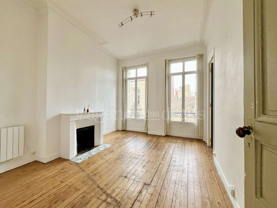 Appartement à BORDEAUX