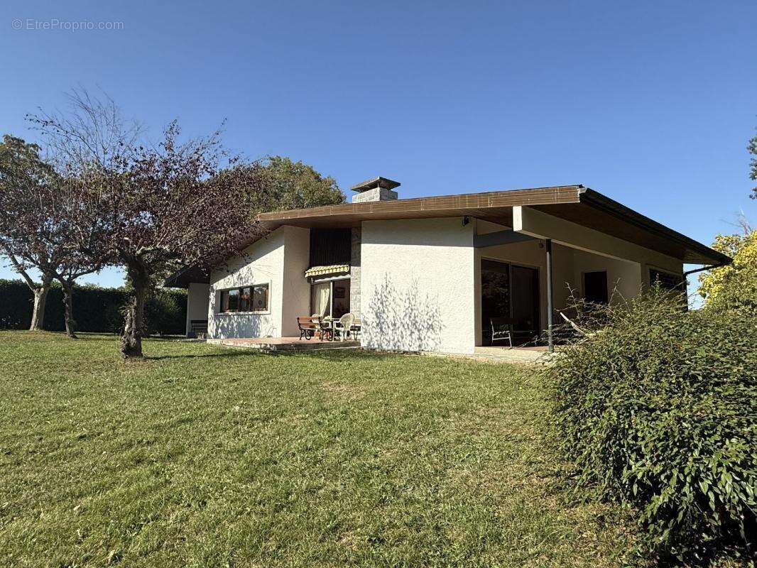 Maison à TRIE-SUR-BAISE