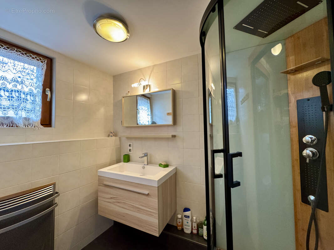 Maison à SAINT-MARTIN-DE-BELLEVILLE