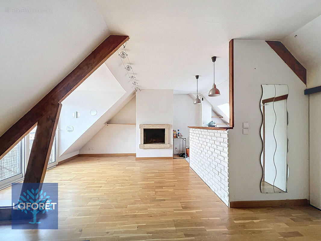 Appartement à SAINT-GERMAIN-LES-CORBEIL