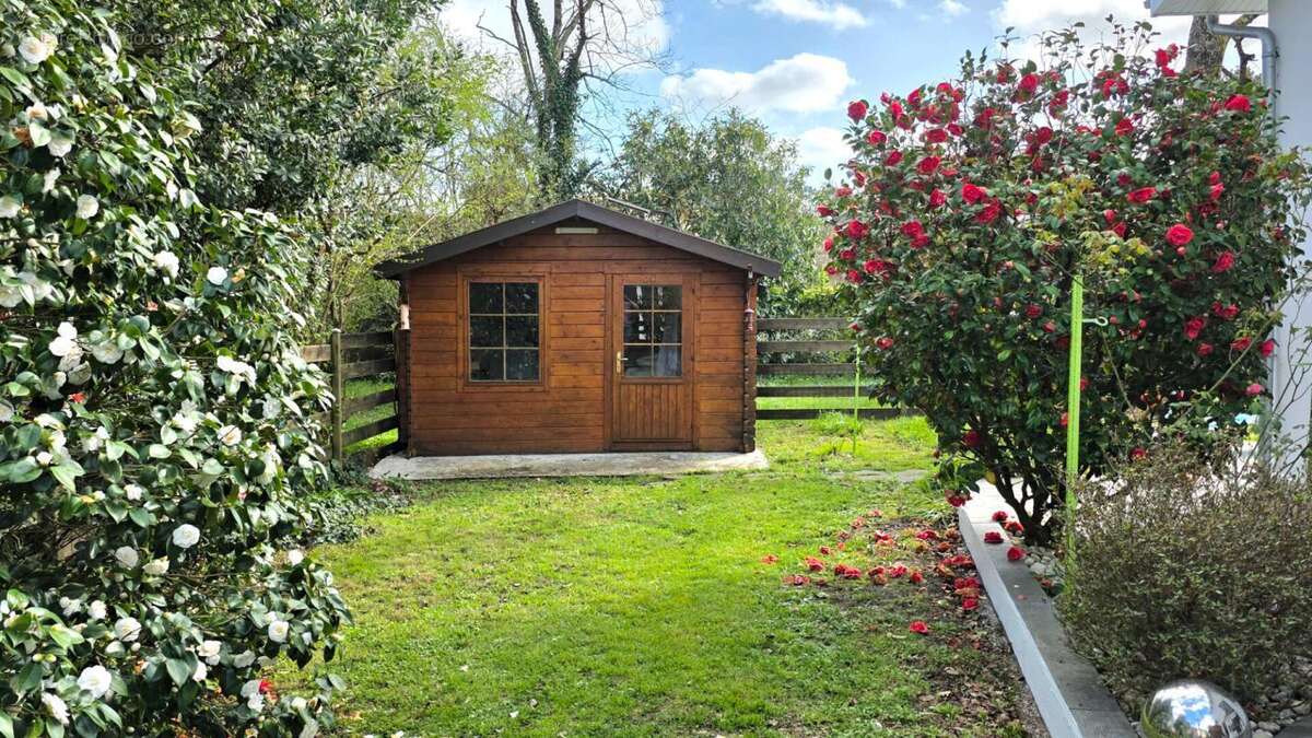 Maison Le Pian Medoc 5 pièce(s) 115 m2 - photo 13