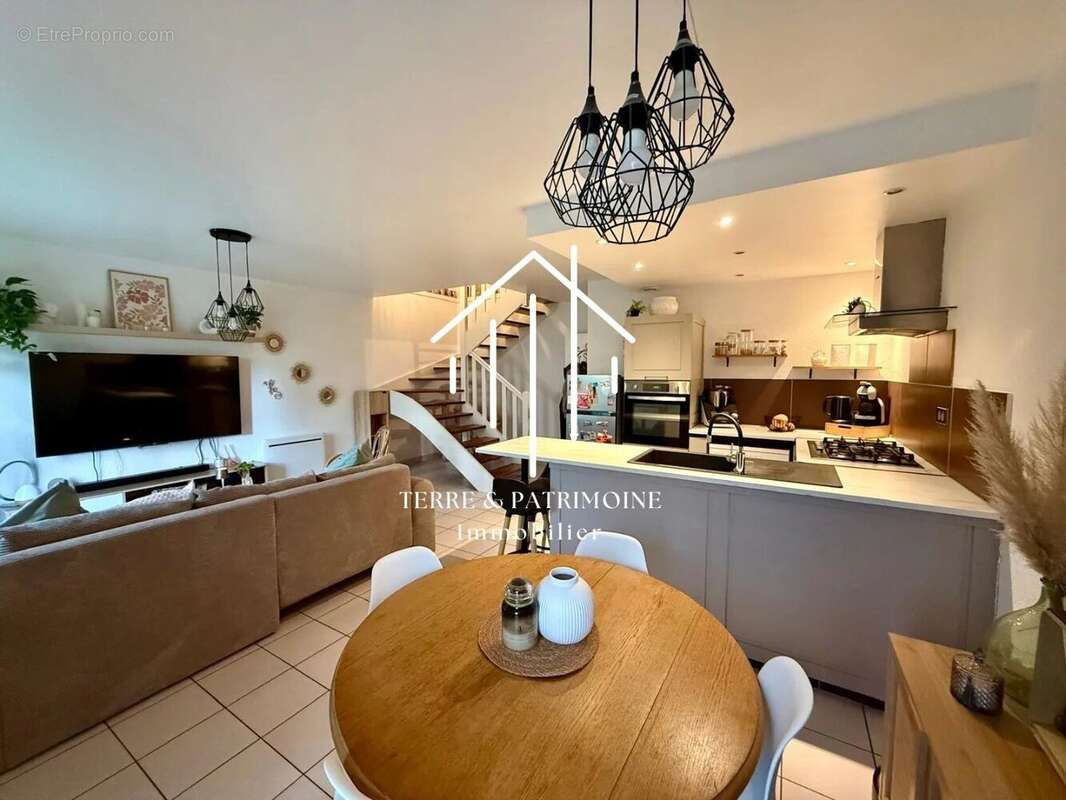 Appartement à AUBENAS