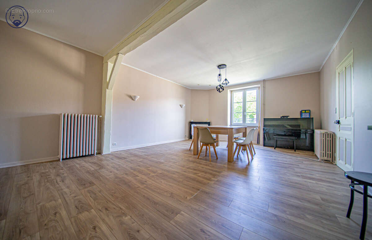 Maison de maître aux volumes généreux idéalement située sur l'axe Saint-Mihiel/Verdun - photo 11