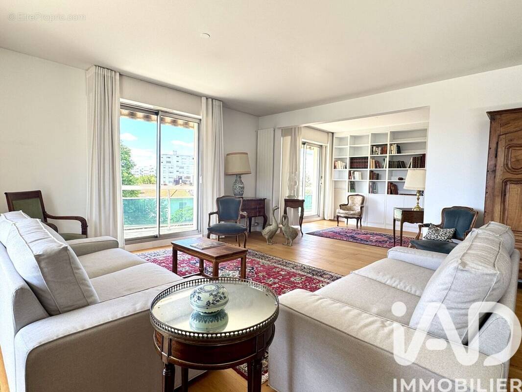 Photo 1 - Appartement à BORDEAUX