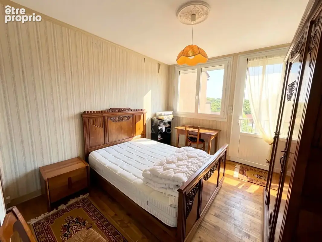 Maison familiale de bourg + annexes - photo 12