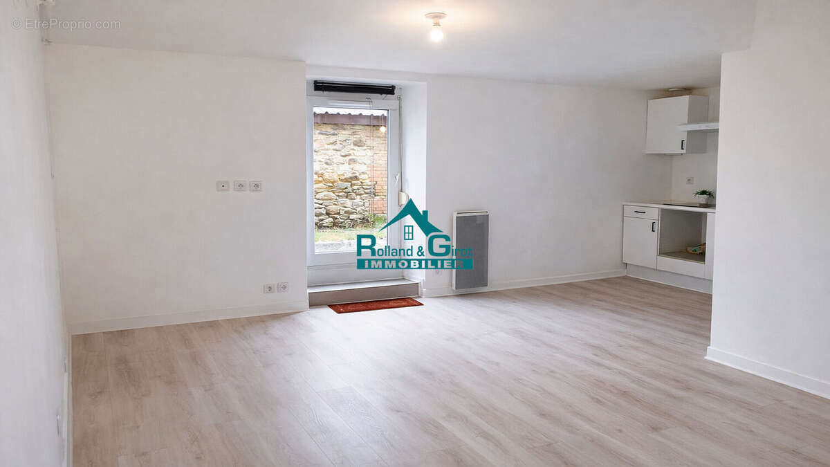 Appartement à LIFFRE