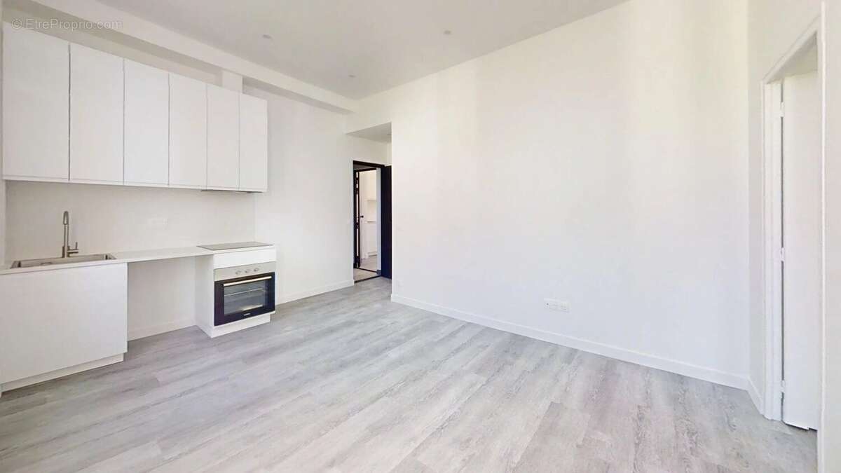 Appartement à CLICHY