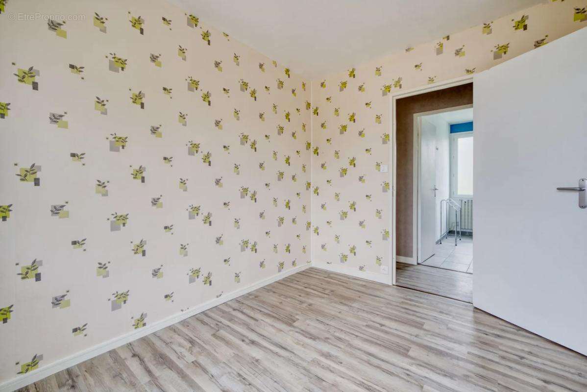 Maison à SAINT-GEORGES-DU-BOIS