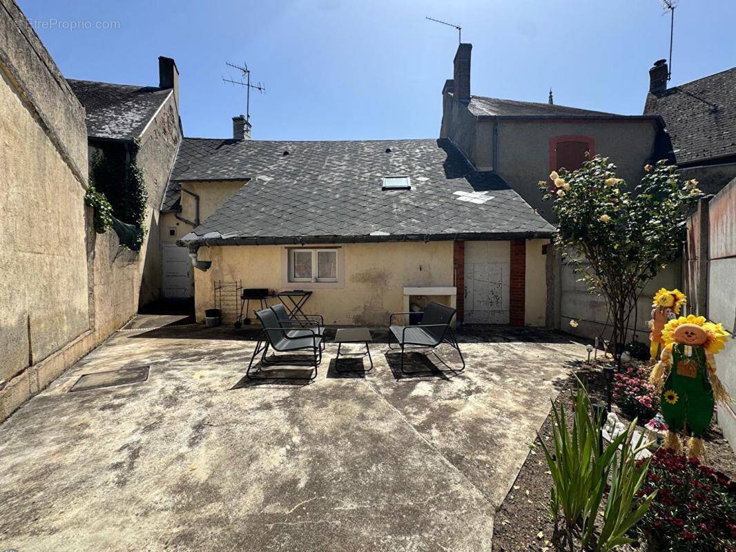 Maison à VIGNOUX-SUR-BARANGEON