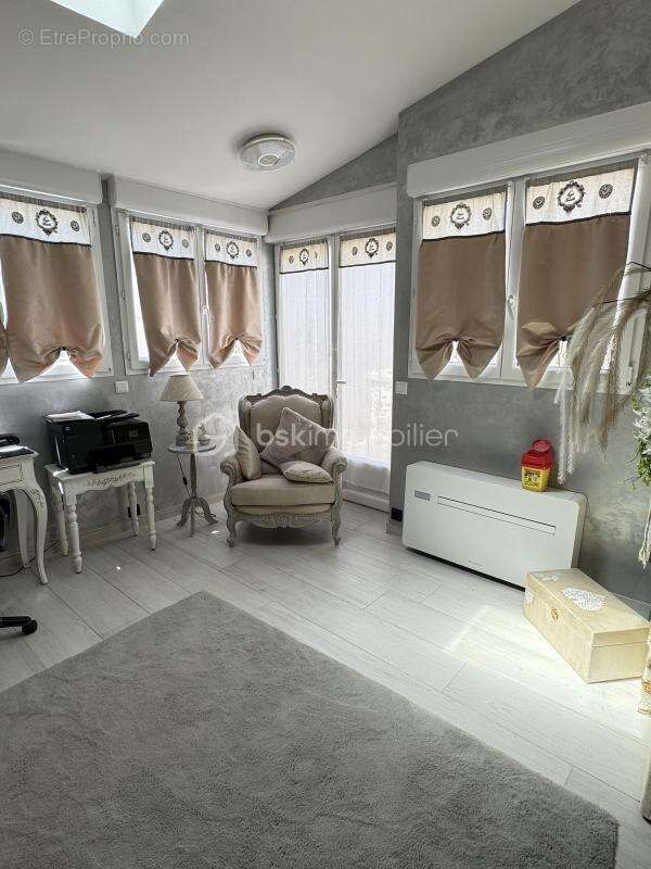 Maison à ROZAY-EN-BRIE