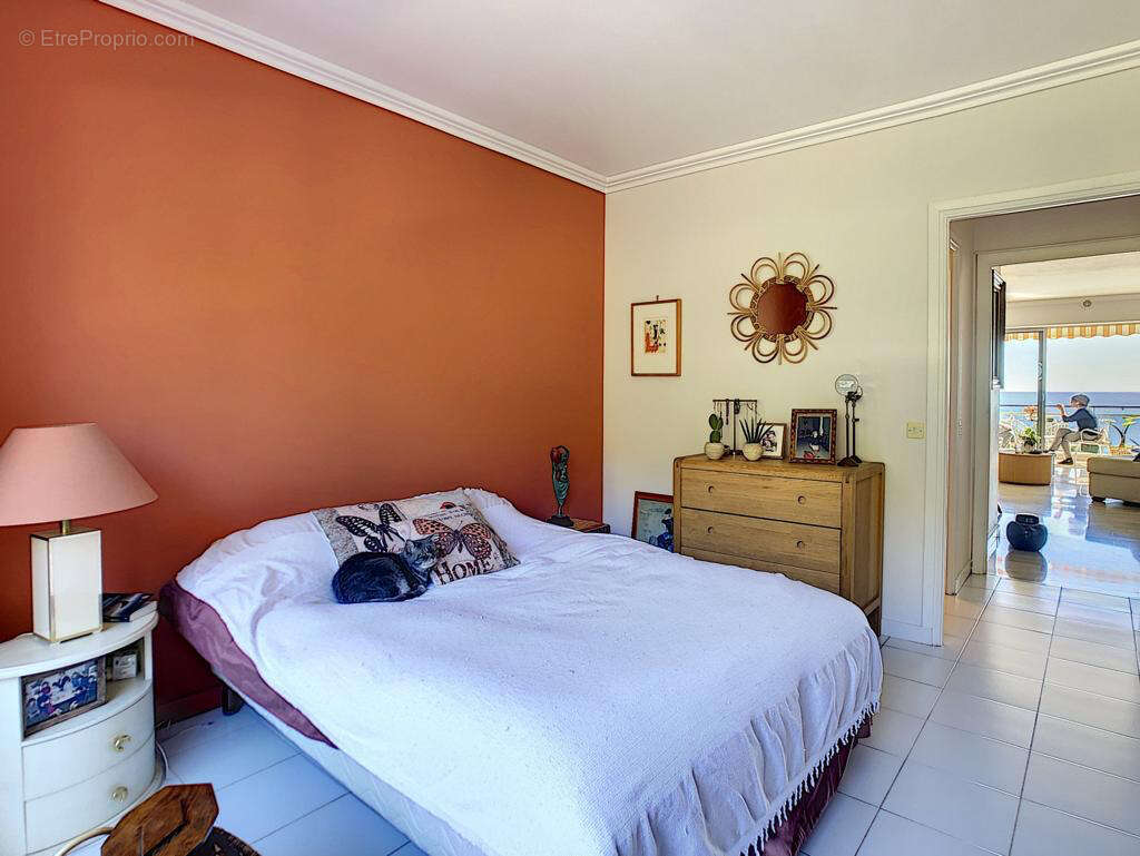 Appartement à VALLAURIS