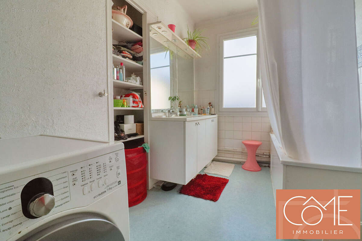 À vendre en exclusivité : chez côme immobilier - appartement t7 - 129m² - 5 chambres - dernier étage - proche place hoche - métr - photo 6