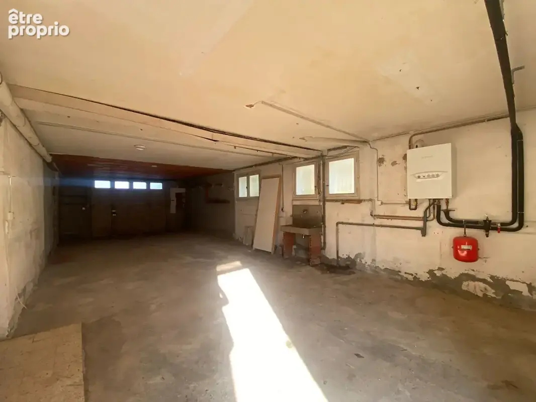 Proche centre, grand garage - photo 3