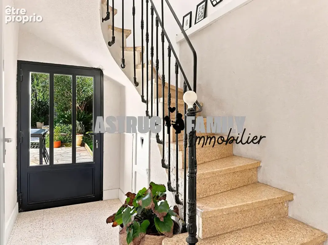 Saint laurent d aigouze - maison rénovée - jardin intérieur - rentabilite possible - photo 3