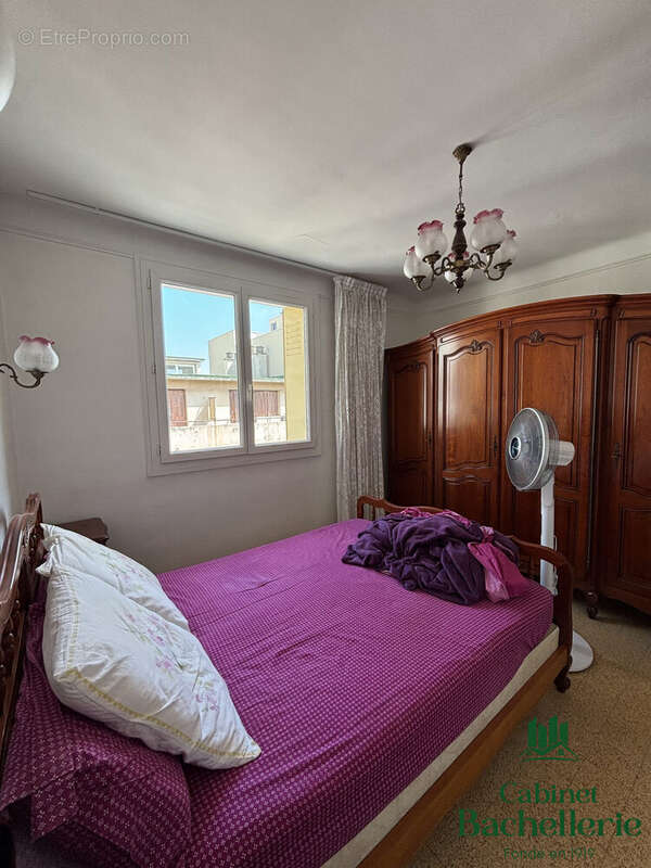 Appartement à MARSEILLE-4E