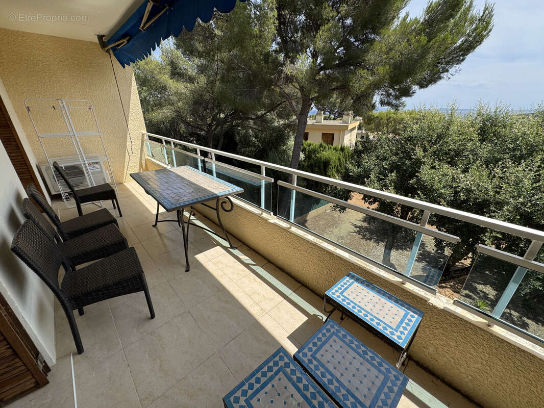 Appartement à BORMES-LES-MIMOSAS