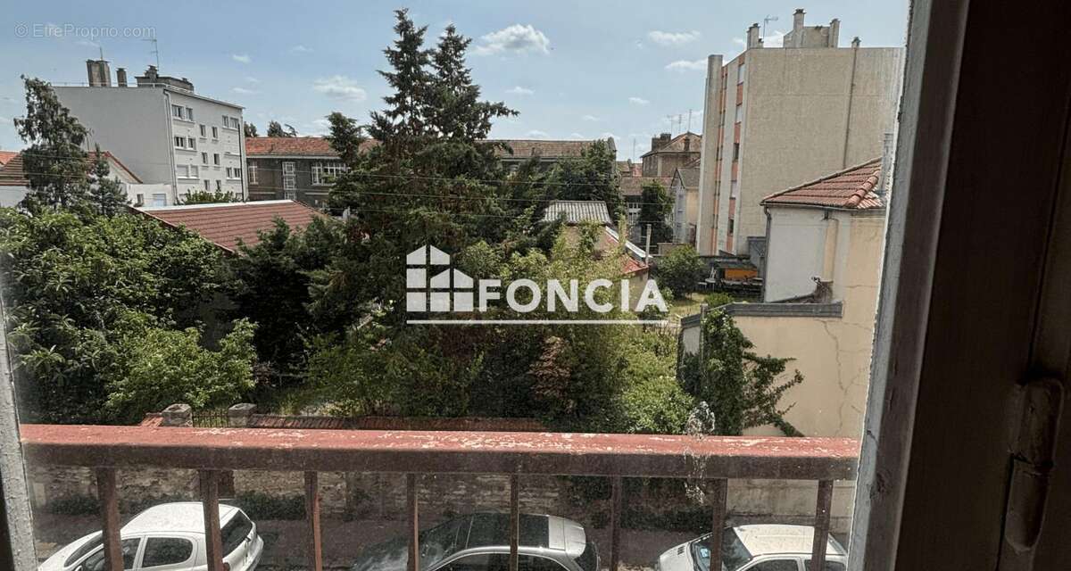 Appartement à SAINT-MAUR-DES-FOSSES