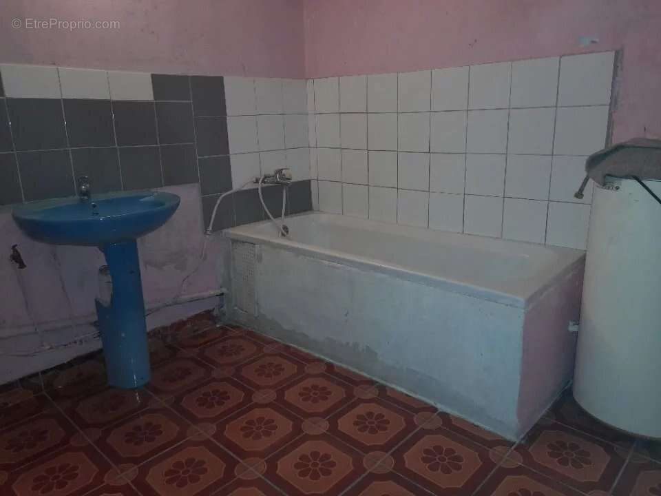 Parking à SAINT-LOUIS