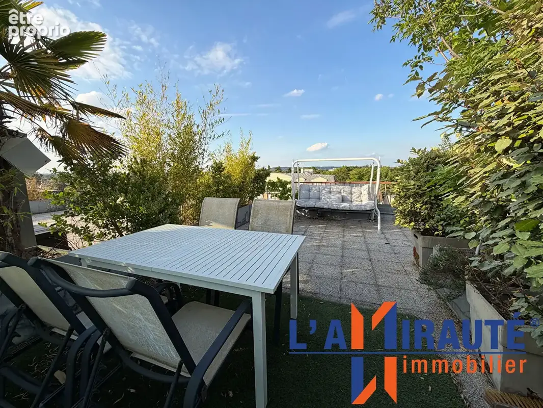 Appartement à SARTROUVILLE