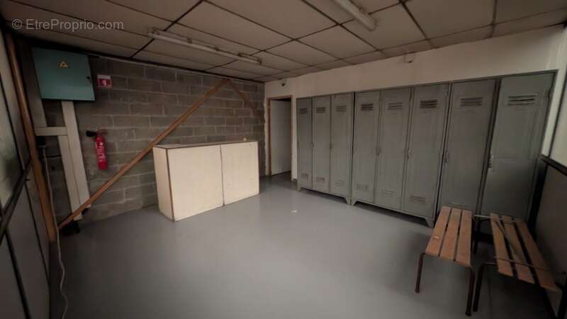 Commerce à ISBERGUES