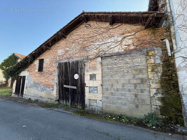 Appartement à SAINT-AIGULIN