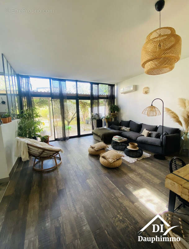 Maison à ROMANS-SUR-ISERE