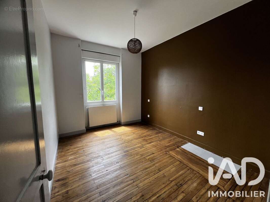 Appartement 79 m² à Piegut-Pluviers  - photo 9