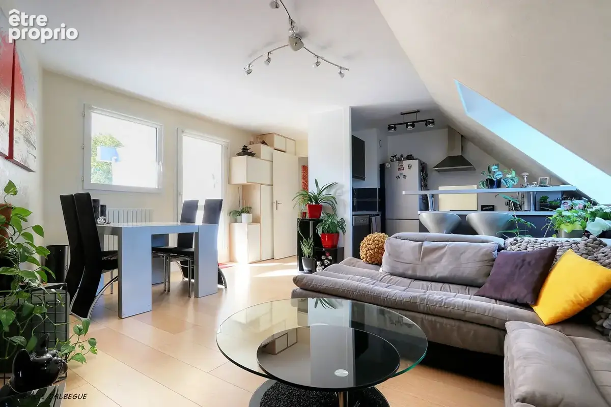 Nouveauté - métro poterie  grand t2 de 57 m² au sol terrasse - photo 3