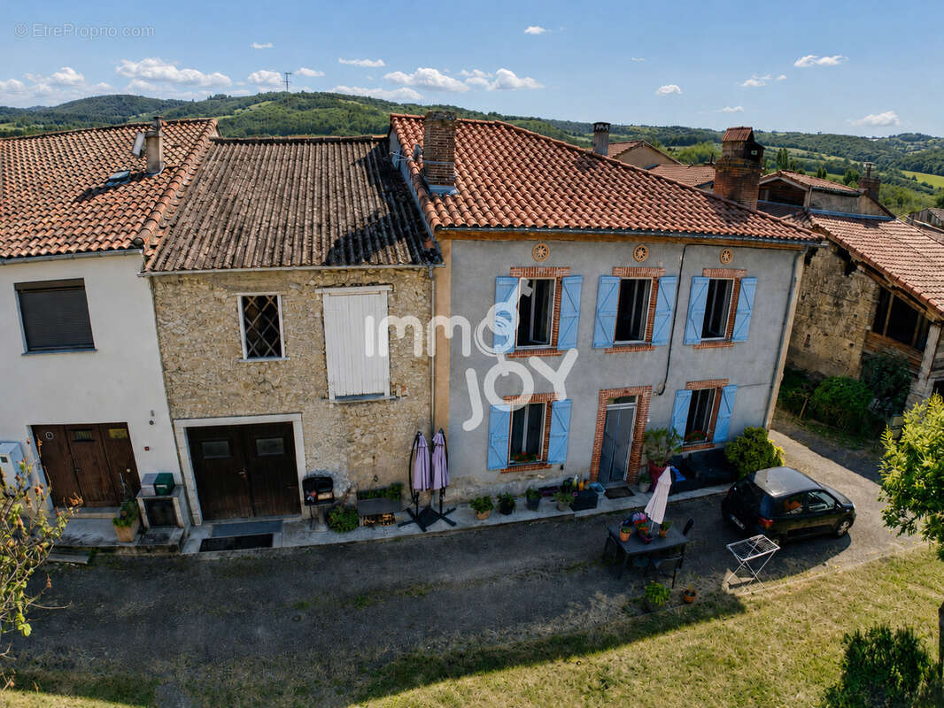 Maison de village rénovée avec grange, garage et jardin   Le Plan 31220 - photo 2