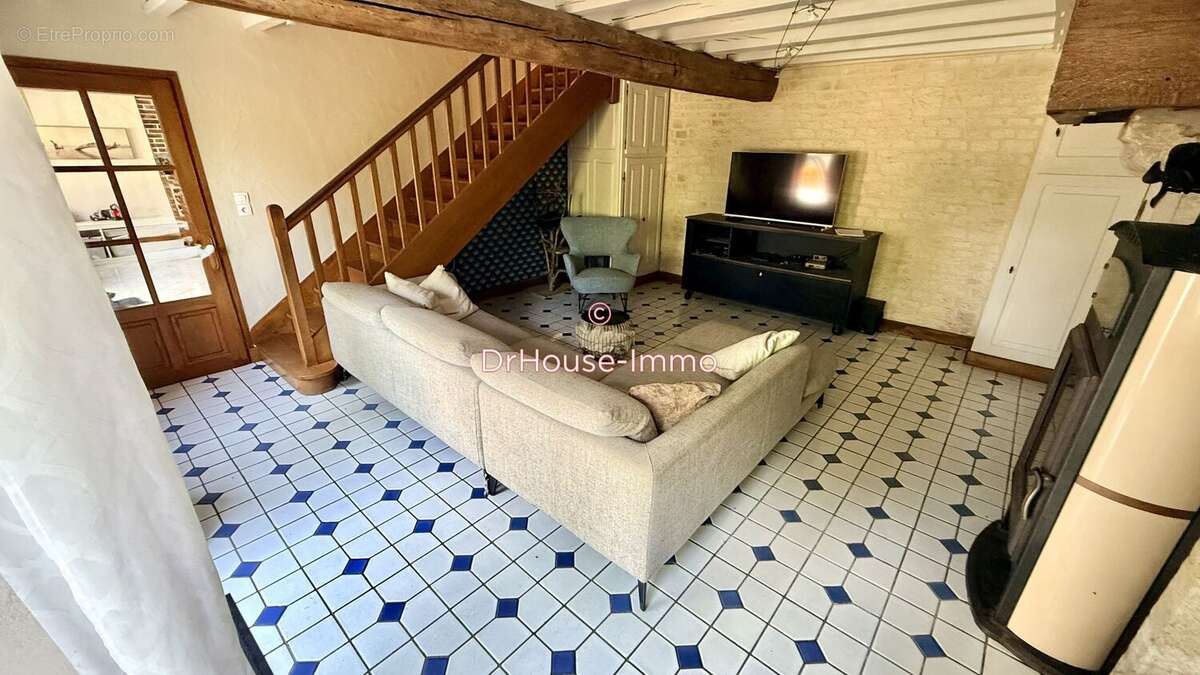 Maison 176 m² à Romans  - photo 2