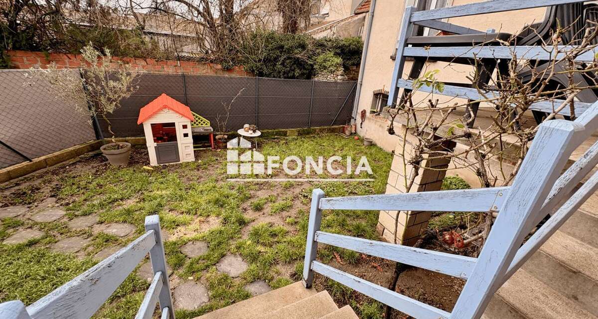 Étampes quartier Saint-Michel, F2 avec jardin et garage - photo 2