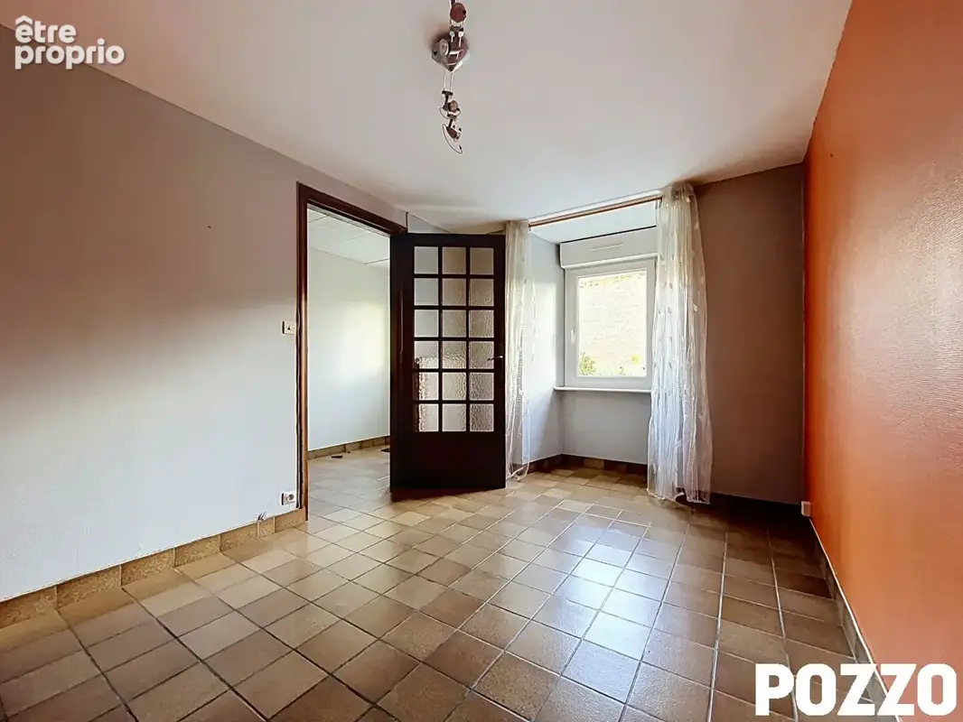 A vendre. guilberville. maison  en pierres de 200 m² avec plus de 3 ha et dependances. - photo 13