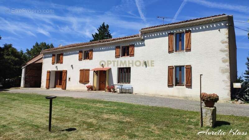 Maison à MEZERVILLE