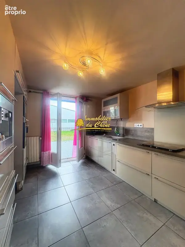 Maison 6 pièces 120 m² à vendre à Lure (70200) - photo 2