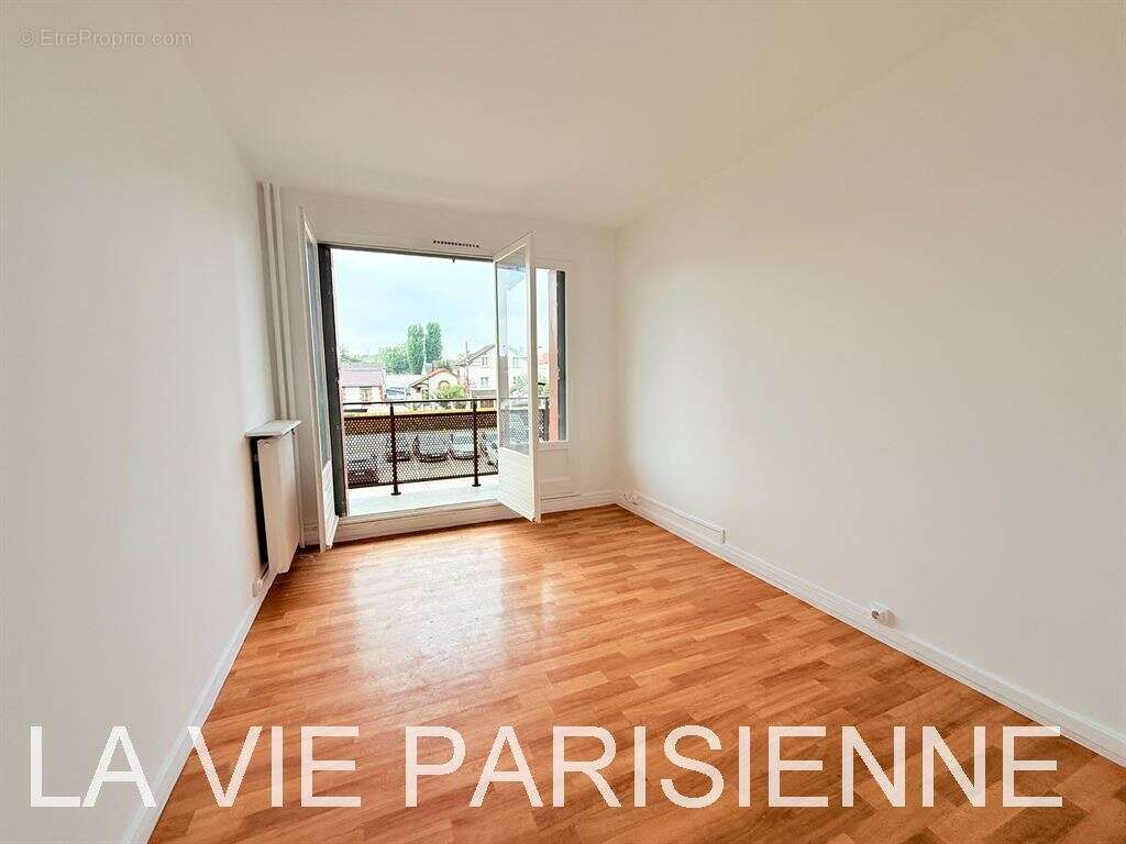 Appartement à STAINS