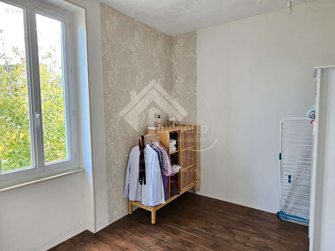 Maison à VARENNES-SUR-ALLIER