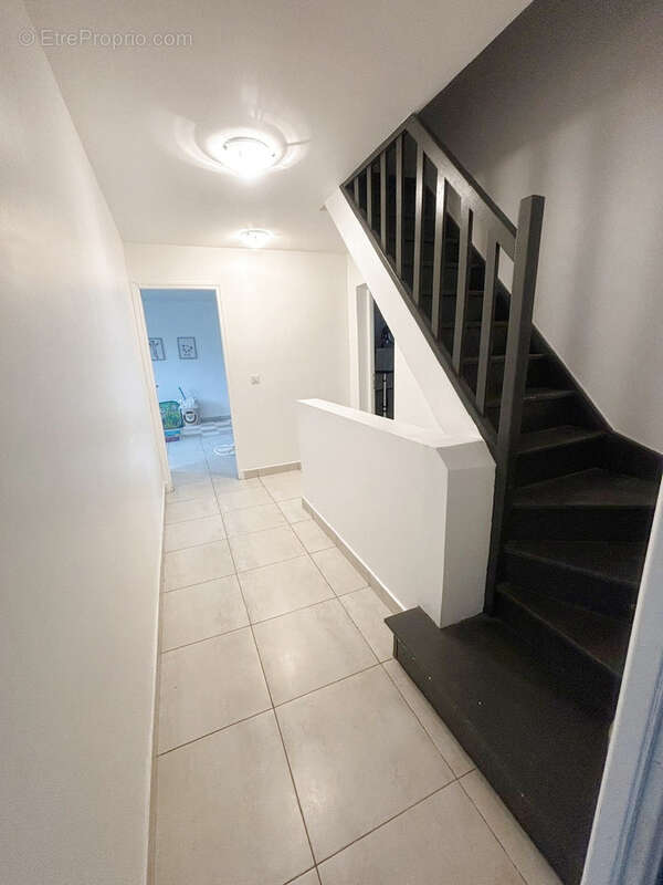 À Vendre : Superbe Demeure de Type F6 - photo 20