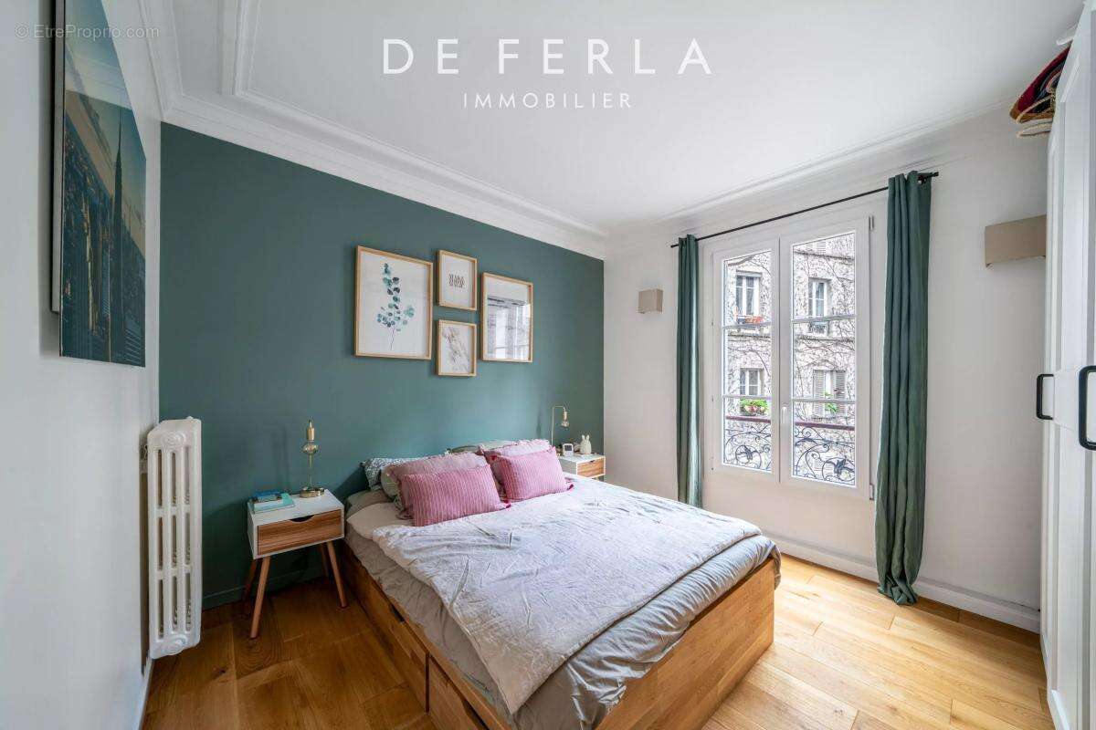 Appartement à PARIS-17E