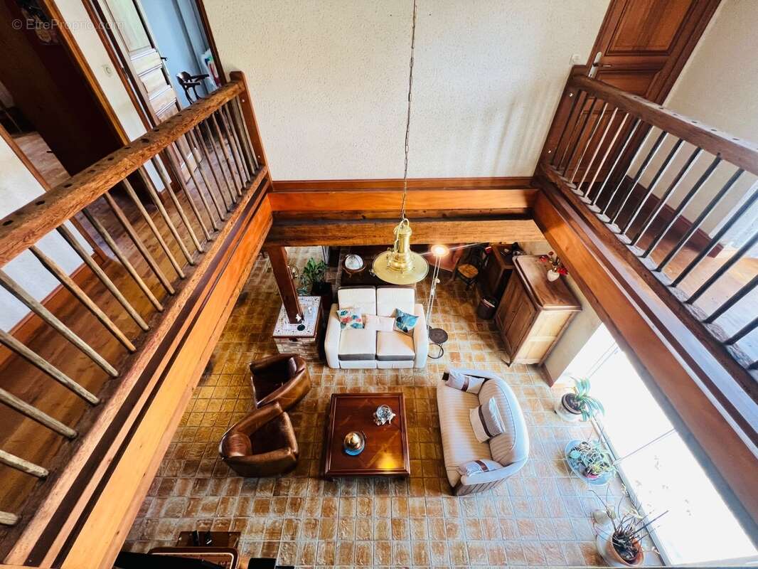 Maison de caractère rénovée – 182 m² – Studio indépendant 31m² – Garage de 117 m² – Terrain clos de 2 235 m² - photo 11