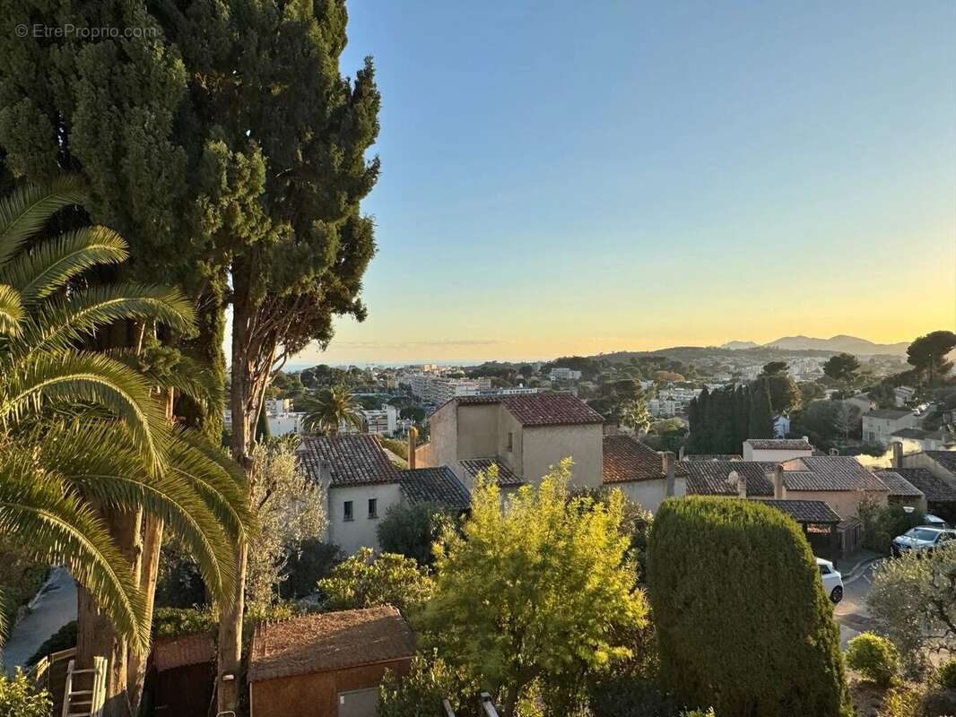Maison à MOUGINS