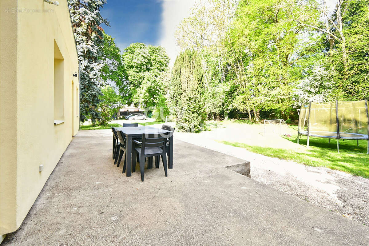 Maison à VILLEBLEVIN