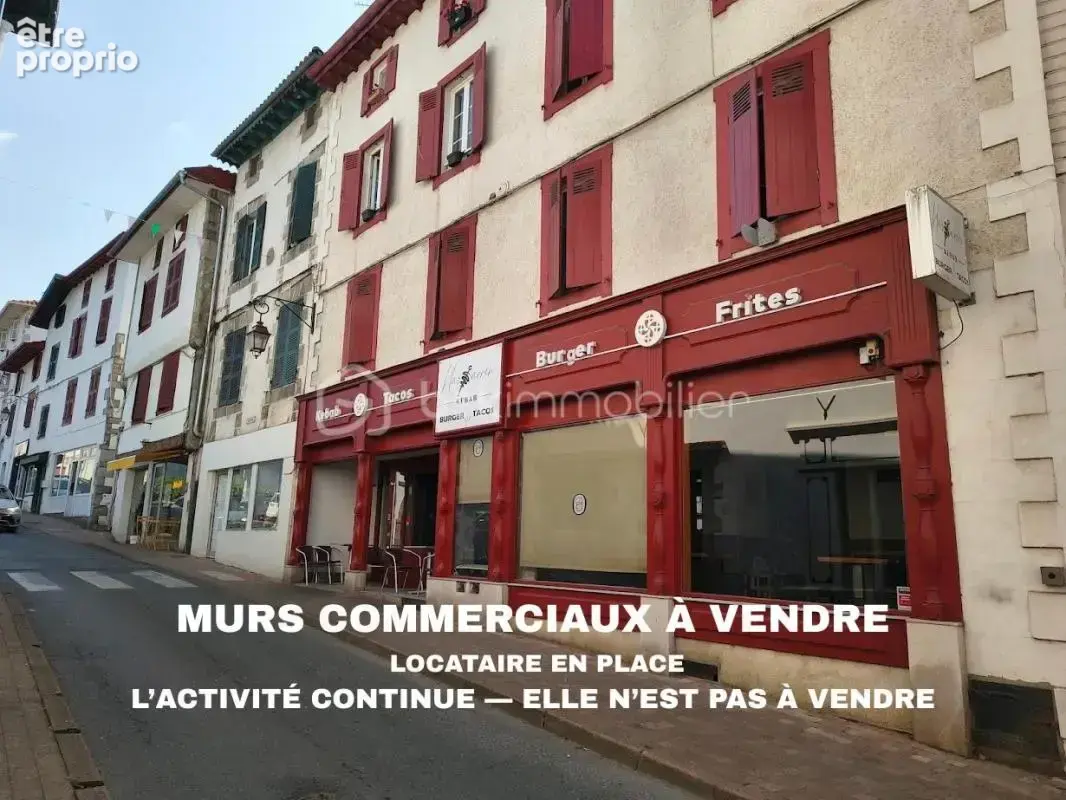 Murs commerciaux occupés à vendre – Hyper-centre d'Hasparren - photo 3