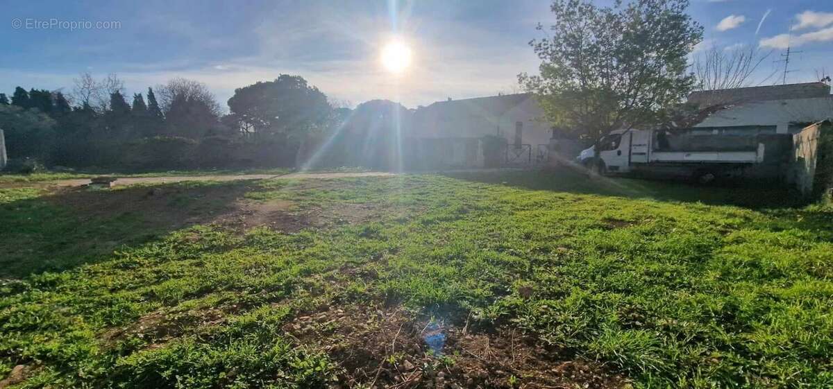 Terrain à SAINT-NAZAIRE-D'AUDE