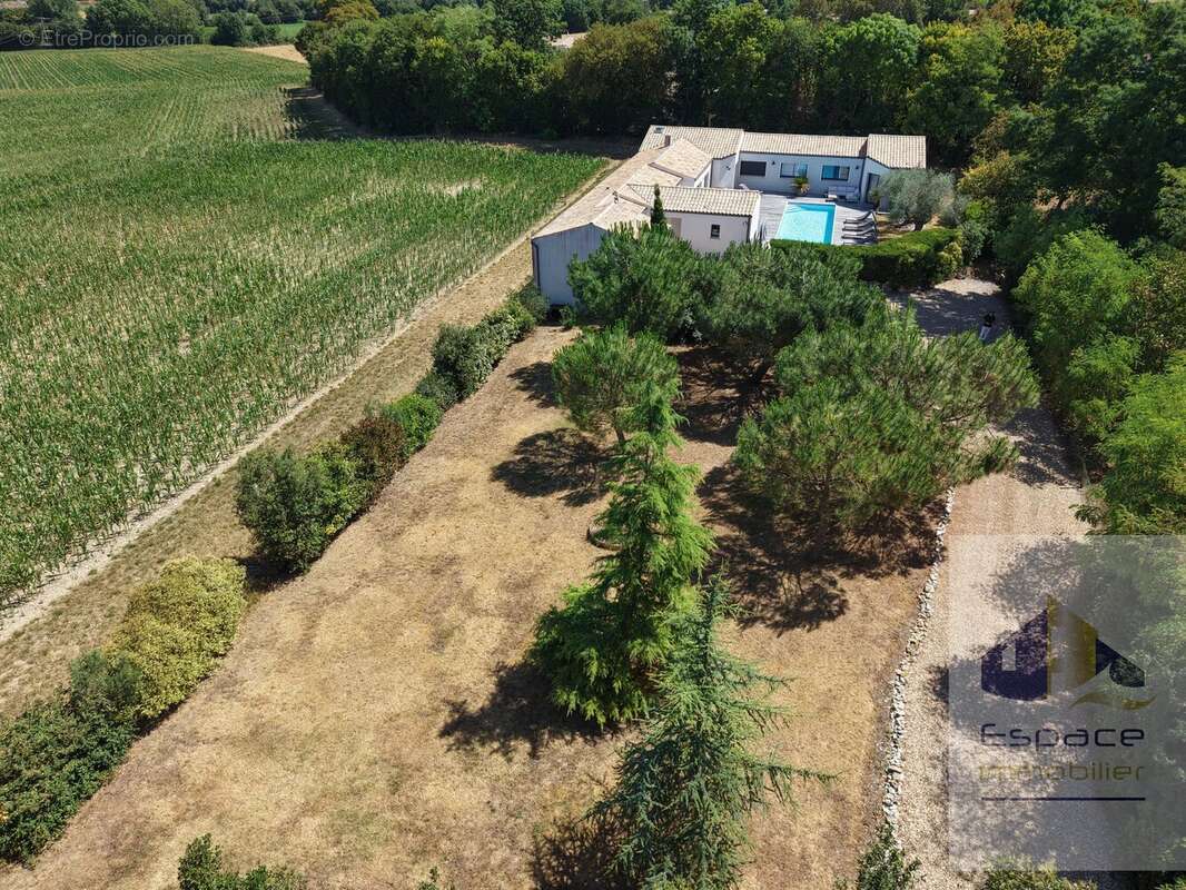 Maison à AIGREFEUILLE-D'AUNIS